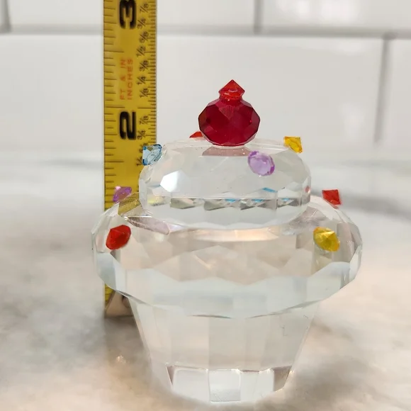 Art Glass Cupcake With Sprinkles - Paperweight - Picture 5 of 5